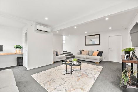 Photo of property in 21 Montana Road, Totara Park, Upper Hutt, 5018