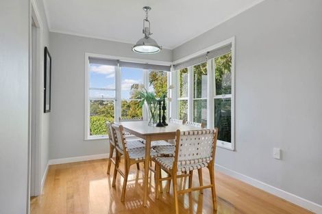 Photo of property in 20a Corunna Road, Milford, Auckland, 0620