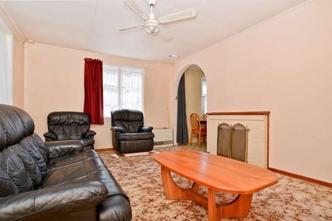 Photo of property in 92 Holland Road, Fairfield, Hamilton, 3214