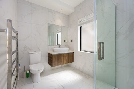 Photo of property in 42 Headland Drive, Long Bay, Auckland, 0630