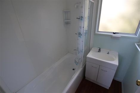 Photo of property in 15 Katrina Place, Massey, Auckland, 0614