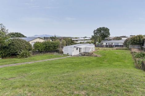 Photo of property in 3 Scott Street, Moturoa, New Plymouth, 4310