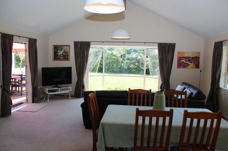 Photo of property in 38 Henson Road, Whitford, Howick, 2571