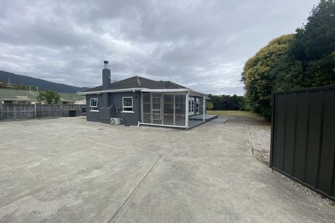 Photo of property in 15 Palm Avenue, Stoke, Nelson, 7011