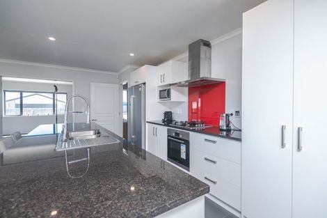 Photo of property in 36 Havana Rise, Grenada Village, Wellington, 6037