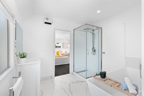 Photo of property in 2/97 Clyde Road, Ilam, Christchurch, 8041