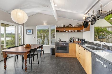 Photo of property in 131 Riria Kereopa Memorial Drive, Raglan, 3297