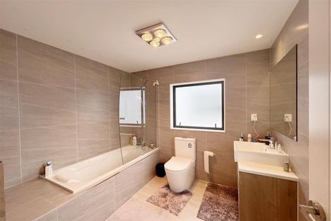 Photo of property in 104 Bellbird Street, Papakura, 2110