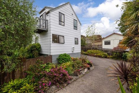 Photo of property in 2/38 Gatman Street, Birkdale, Auckland, 0626