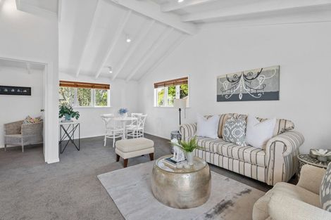 Photo of property in 1/118 Wheturangi Road, Greenlane, Auckland, 1051