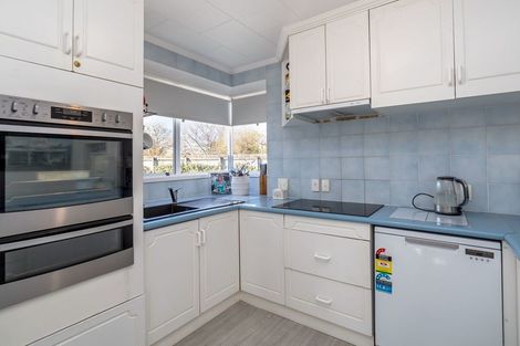 Photo of property in 13 Strasbourge Street, Martinborough, 5711