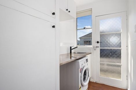 Photo of property in 90a Oxford Street, South Dunedin, Dunedin, 9012
