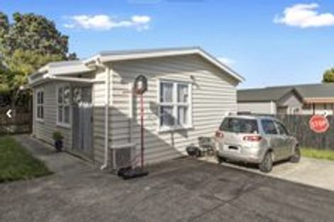 Photo of property in 106a Woodglen Road, Glen Eden, Auckland, 0602