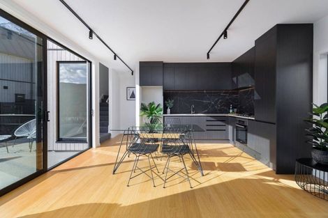 Photo of property in 7 Casterway Crescent, Jacks Point, 9371