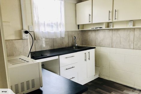 Photo of property in 2 Edgeworth Road, Glenfield, Auckland, 0629