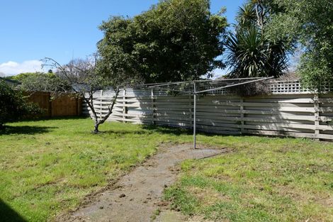 Photo of property in 17 Sunshine Avenue, Paraparaumu, 5032