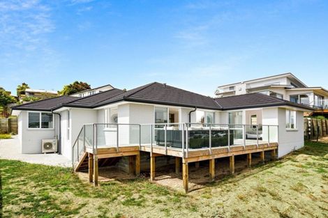 Photo of property in 20 Waititiro Rise, Stanmore Bay, Whangaparaoa, 0932