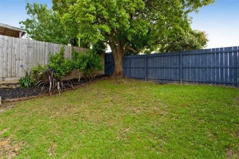 Photo of property in 1/93 Target Road, Totara Vale, Auckland, 0629