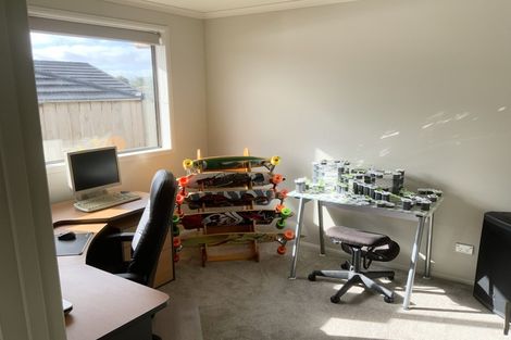 Photo of property in 10 Canmore Street, Pokeno, 2402