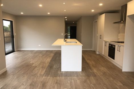 Photo of property in 35 Nobilo Road, Kumeu, 0810