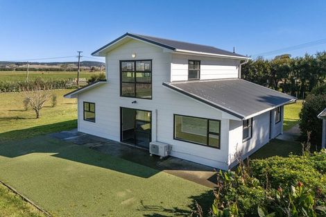 Photo of property in 42 Rimmer Road, Helensville, 0875