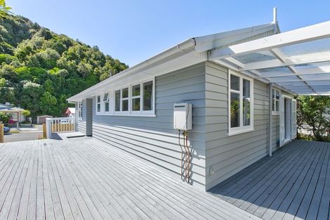 Photo of property in 57 Rangituhi Crescent, Takapuwahia, Porirua, 5022