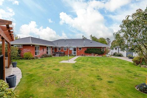 Photo of property in 33 Oakden Drive, Darfield, 7510