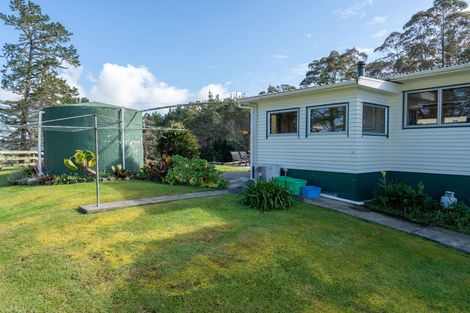 Photo of property in 1 Domain Road, Kawakawa, 0210