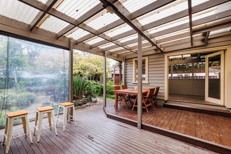 Photo of property in 9 Rosalie Terrace, Kelvin Grove, Palmerston North, 4414