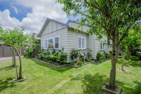 Photo of property in 4 Powell Street, Avondale, Auckland, 1026