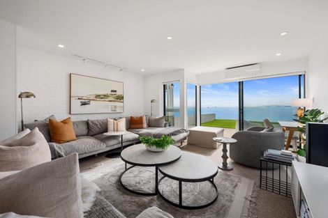 Photo of property in 1/15 Craig Road, Milford, Auckland, 0620