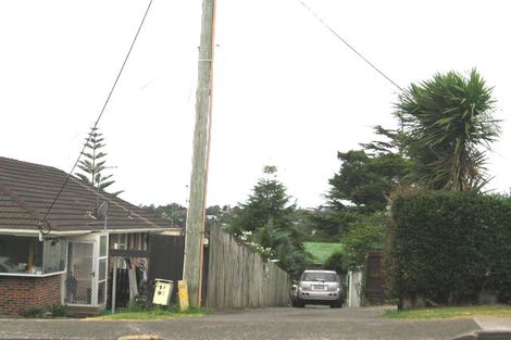 Photo of property in 2/97 Birkdale Road, Birkdale, Auckland, 0626