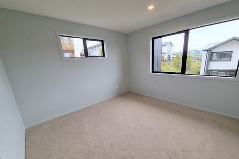 Photo of property in 4e Nerita Place, Long Bay, Auckland, 0630