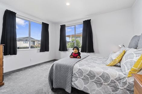 Photo of property in 1/227 Waitemata Drive, Ranui, Auckland, 0612