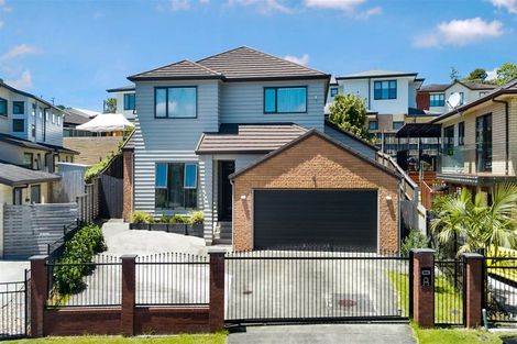 Photo of property in 23 Midhurst Avenue, Henderson, Auckland, 0612