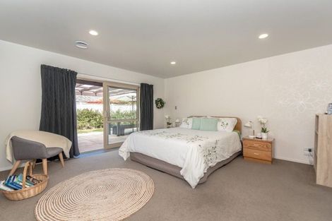 Photo of property in 11 Piwakawaka Court, Rototuna North, Hamilton, 3210