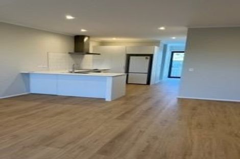 Photo of property in 2/21 Boyes Avenue, Whenuapai, Auckland, 0618