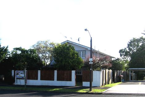 Photo of property in 3-4/9 Gowing Drive, Meadowbank, Auckland, 1072