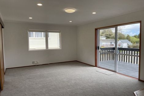 Photo of property in 27 Beaudine Avenue, Glenfield, Auckland, 0629