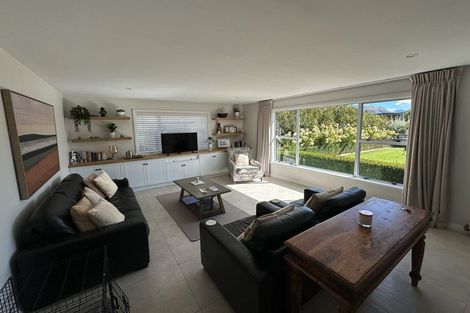 Photo of property in 4 Mercury Place, Wanaka, 9305
