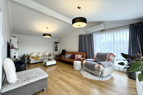 Photo of property in 2 Agincourt Street, Glenfield, Auckland, 0629
