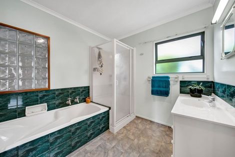 Photo of property in 339a Devon Street West, New Plymouth, 4310