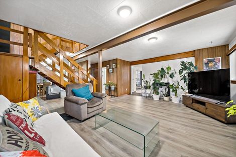Photo of property in 91 Barrys Road, Glendene, Auckland, 0602