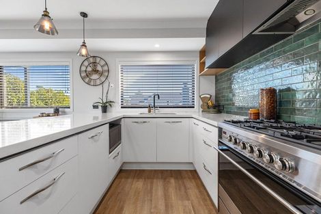 Photo of property in 150b Oceanbeach Road, Mount Maunganui, 3116