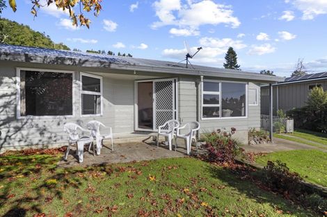 Photo of property in 42 Oxford Road, Lake Rotoma, Rotorua, 3074