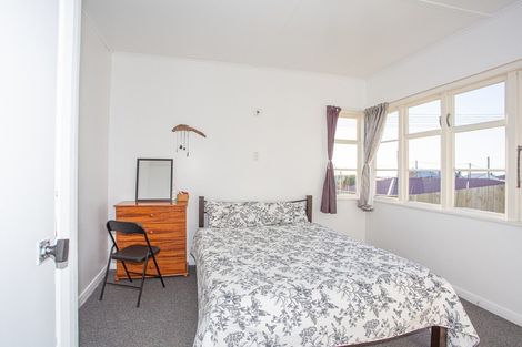 Photo of property in 14 Doyle Street, Bluff, 9814