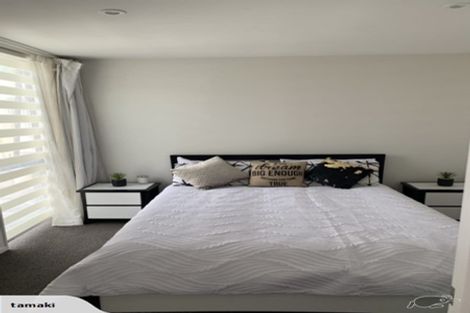 Photo of property in 2/31 Kenderdine Road, Papatoetoe, Auckland, 2025