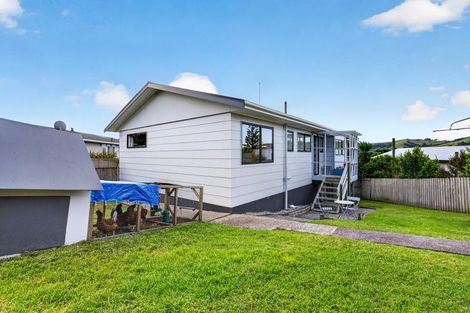 Photo of property in 45 Rautawhiri Road, Helensville, 0800