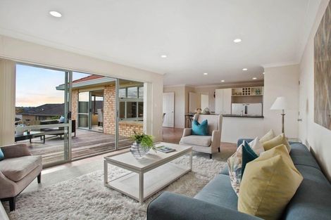 Photo of property in 11 Conacher Close, East Tamaki Heights, Auckland, 2016