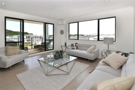 Photo of property in 61 Landmark Terrace, Orewa, 0931